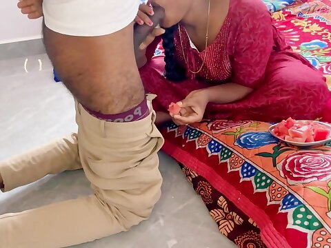 Housewife Bhabhi hook-up with landlord