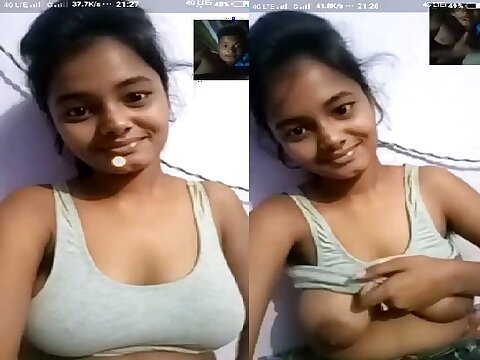 19yo ultra-cute Indian teenager nudes on