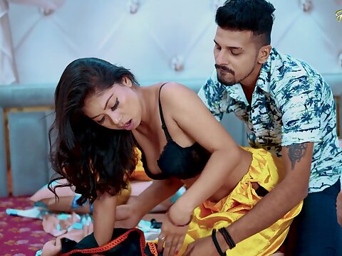 Indian desi kamwali bai romance with her