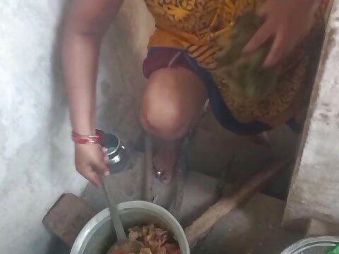 Horny Indian babe Saanthi2, sickened