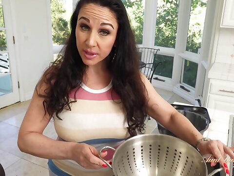 You're hungry, but cooking's a drag.